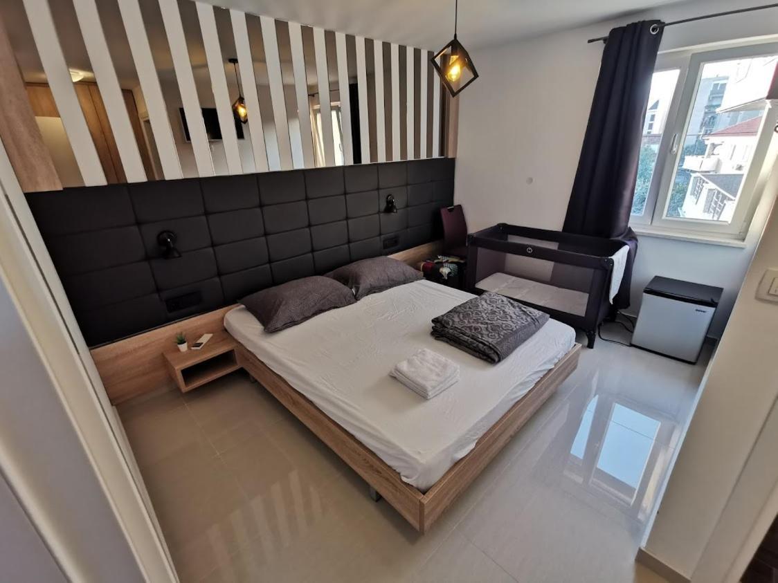 Elizabeta Deluxe Rooms Биоград-на-Мору Экстерьер фото